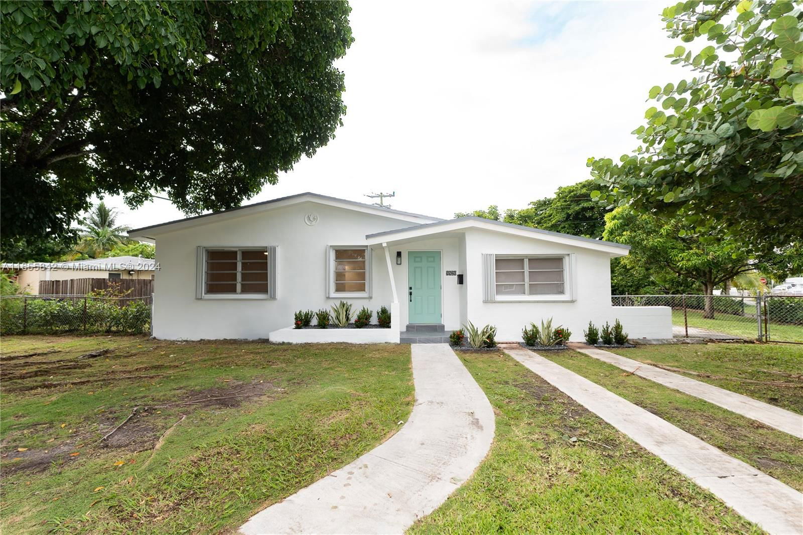 Real estate property located at 9820 Jamaica Dr, Miami-Dade, S CORAL HOMES SEC 3, Cutler Bay, FL