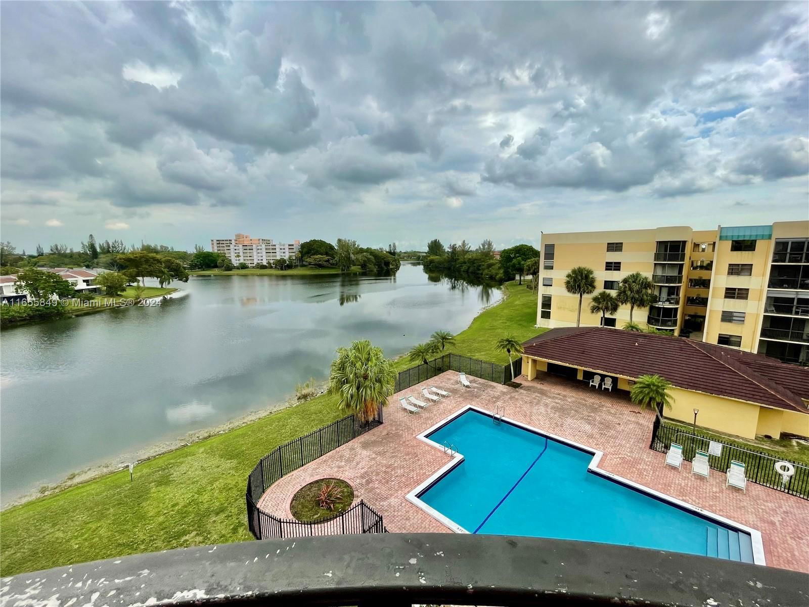 Real estate property located at 6575 Oakland Park Blvd #511, Broward, ISLES OF INVERRARY II CON, Lauderhill, FL