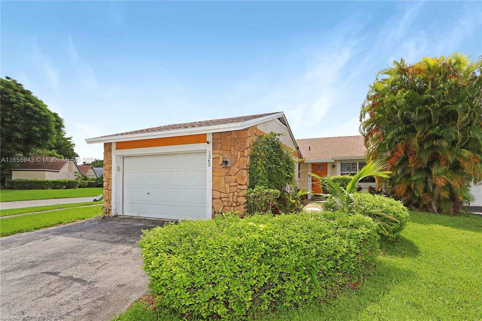 Real estate property located at 1362 Pelican Ct, Miami-Dade, AUDUBON CLUSTER WEST, Homestead, FL