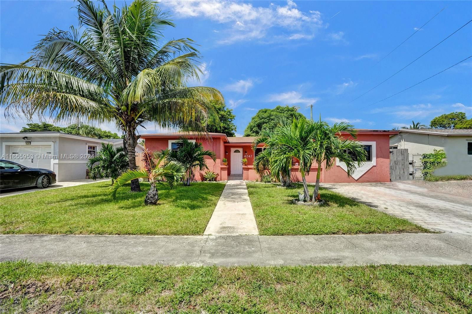 Real estate property located at 4247 34th Ave, Broward, ORIOLE ESTATES SEC 6, Lauderdale Lakes, FL