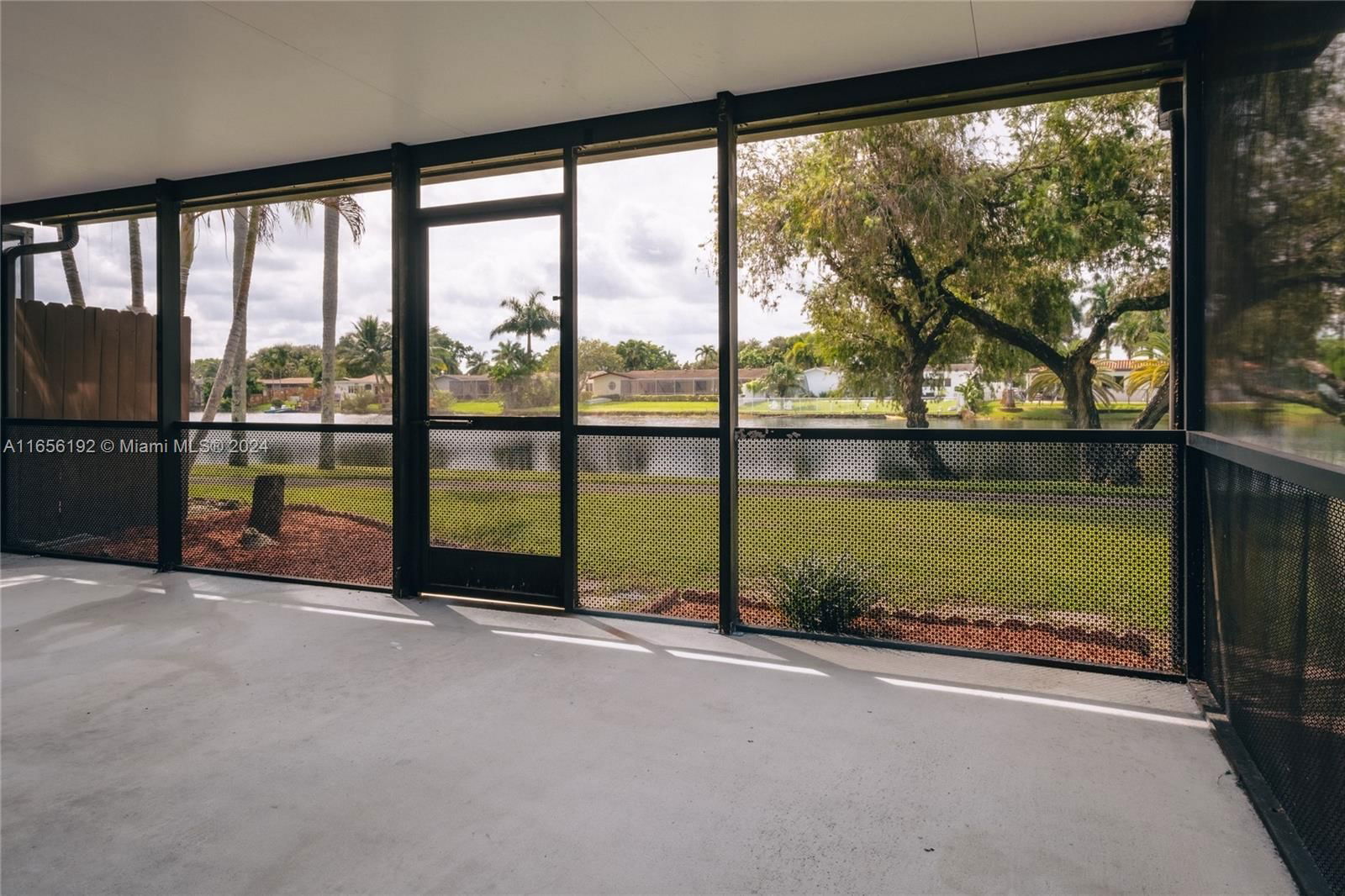 Real estate property located at 11130 Redwood Ave #11130, Broward, EVERGLADES SUGAR & LAND C, Pembroke Pines, FL