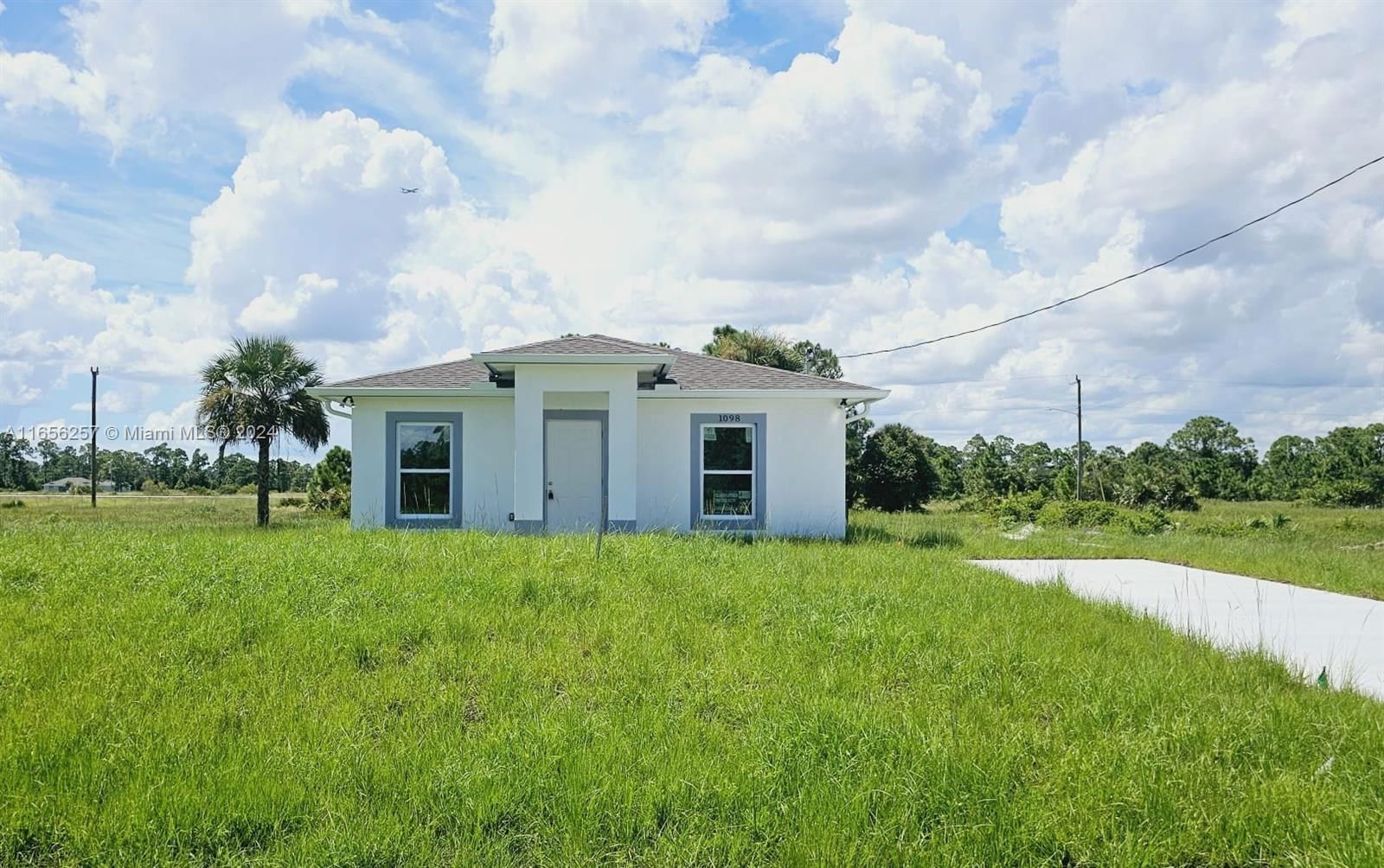 Real estate property located at 1098 Edgerton Ave, Lee, LEHIGH ACRES UNIT 14, Lehigh Acres, FL