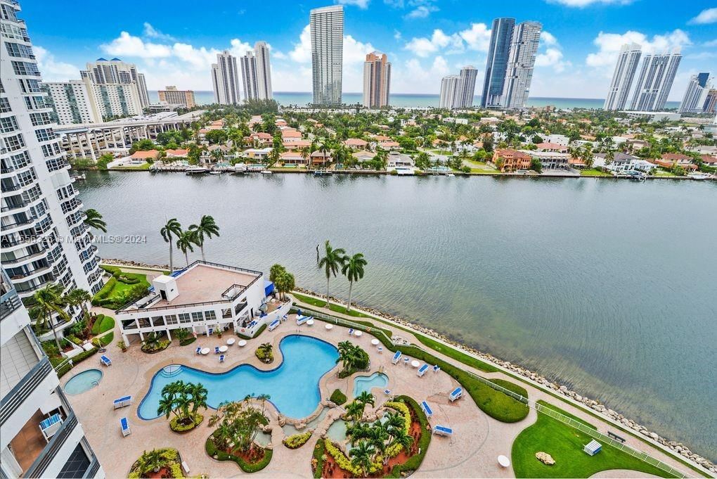 Real estate property located at 19101 Mystic Pointe Dr #2604, Miami-Dade, MYSTIC POINTE CONDO NO TH, Aventura, FL