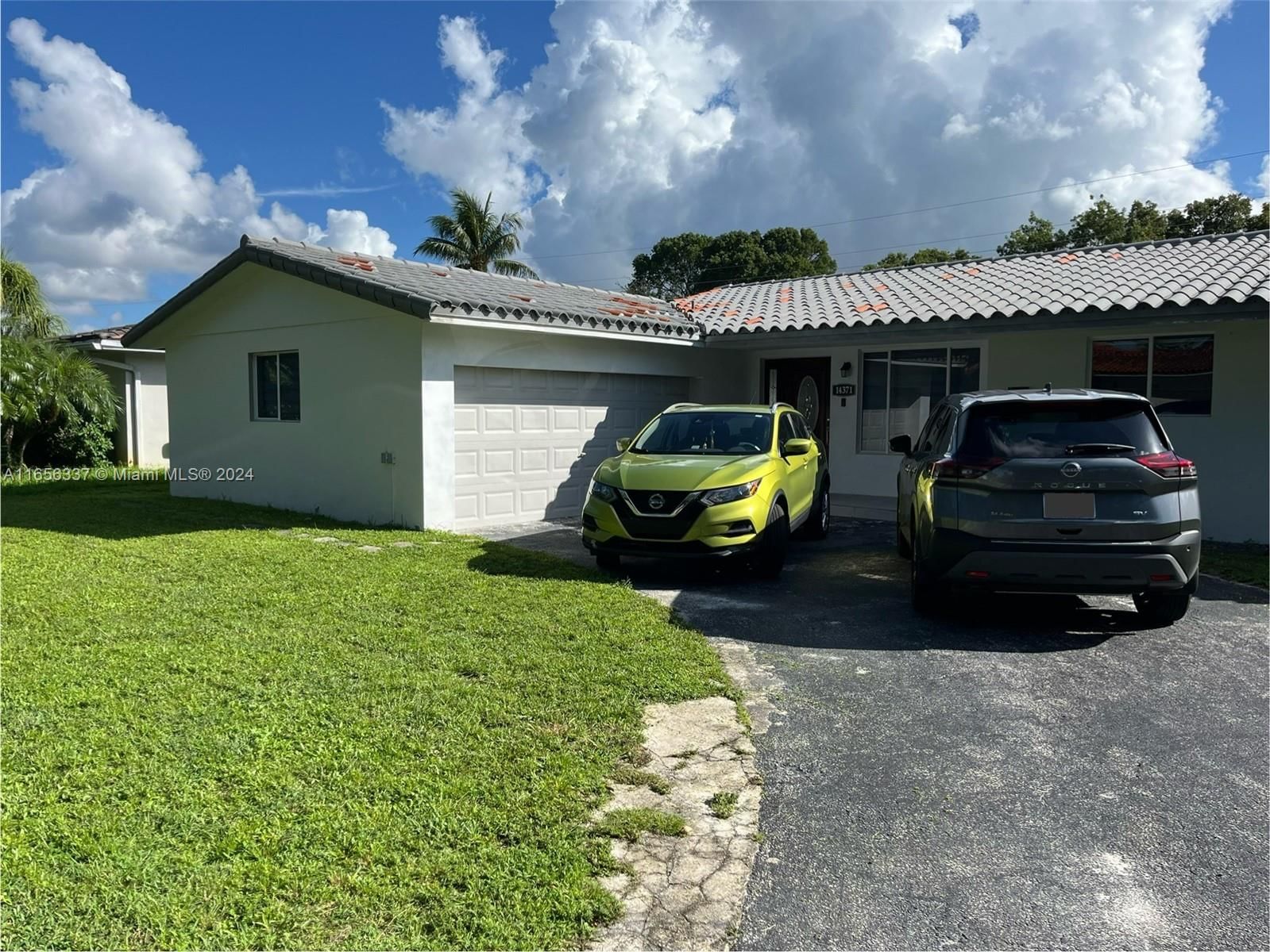 Real estate property located at 14371 Lake Crescent, Miami-Dade, MIAMI LAKES SEC 2, Miami Lakes, FL