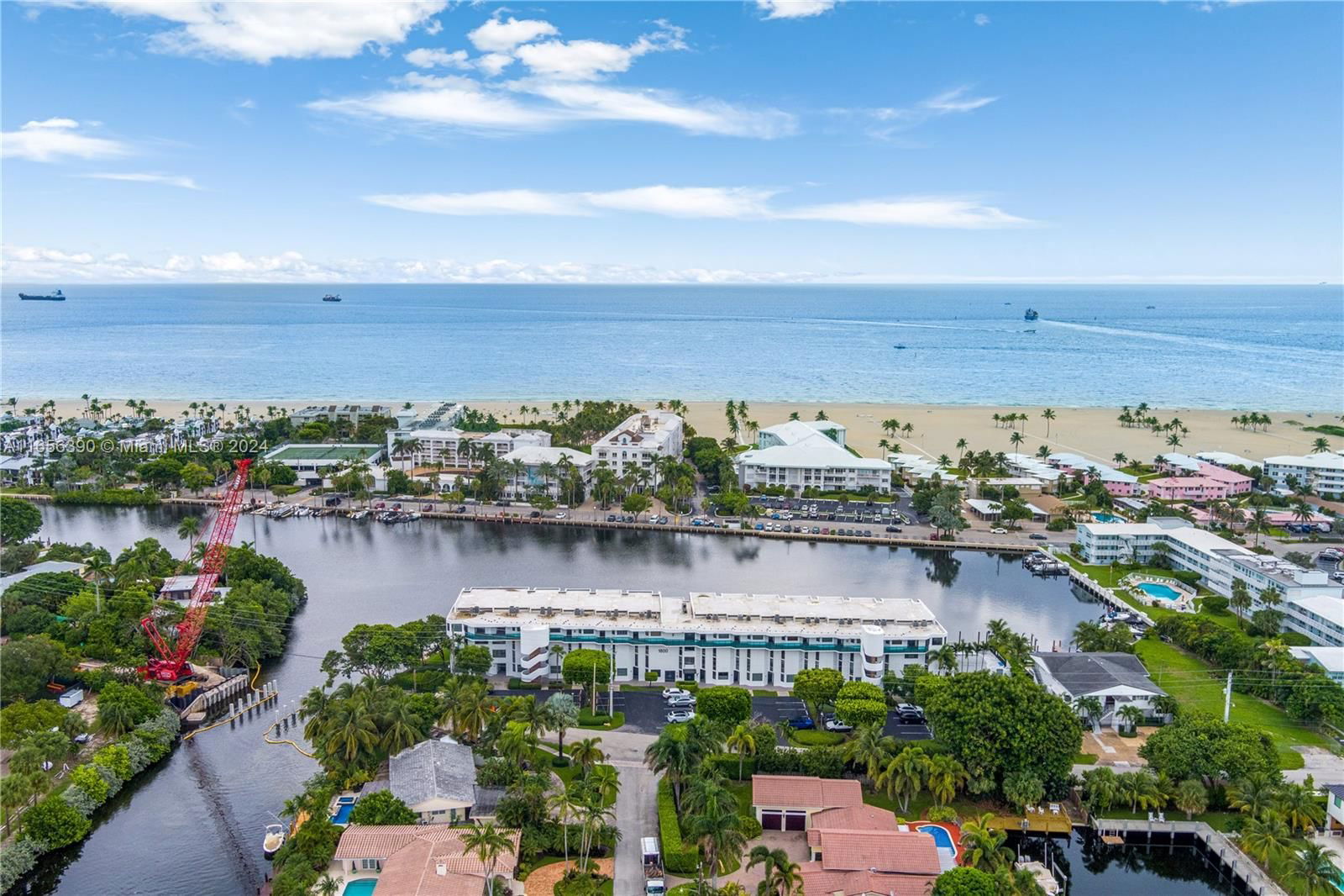 Real estate property located at 2424 17th Cswy #105B, Broward, VILLAGE AT HARBOR BEACH C, Fort Lauderdale, FL