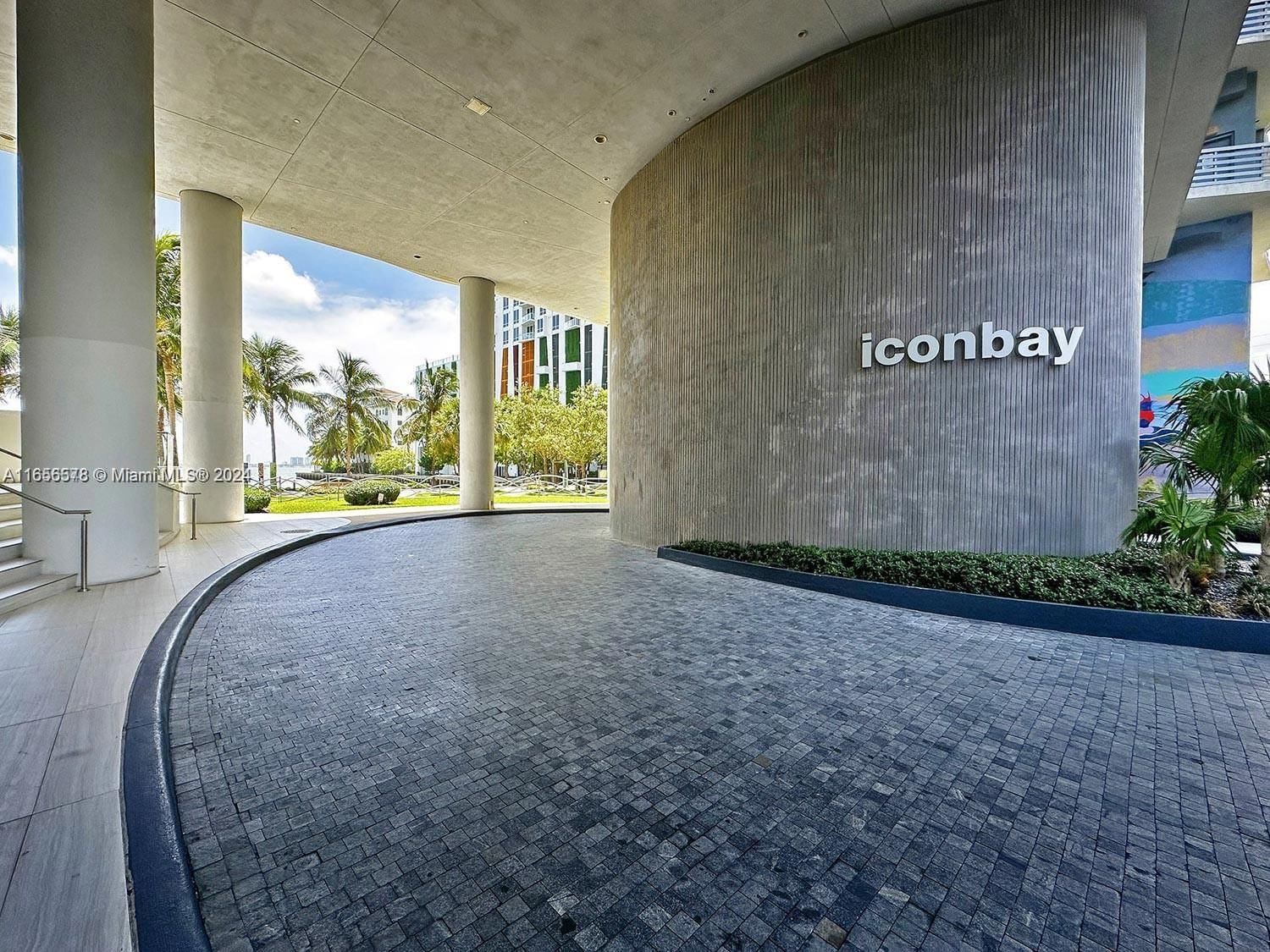 Real estate property located at 460 28 ST #3302, Miami-Dade, ICON BAY, Miami, FL