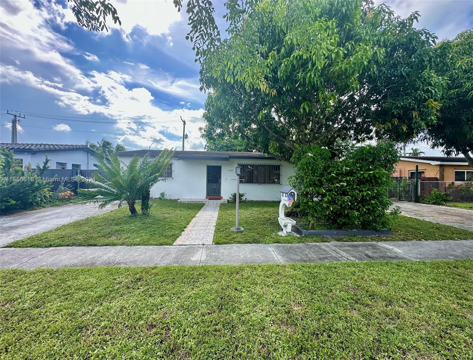 Real estate property located at 4080 7th Ln, Miami-Dade, HIALEAH ESTATES, Hialeah, FL