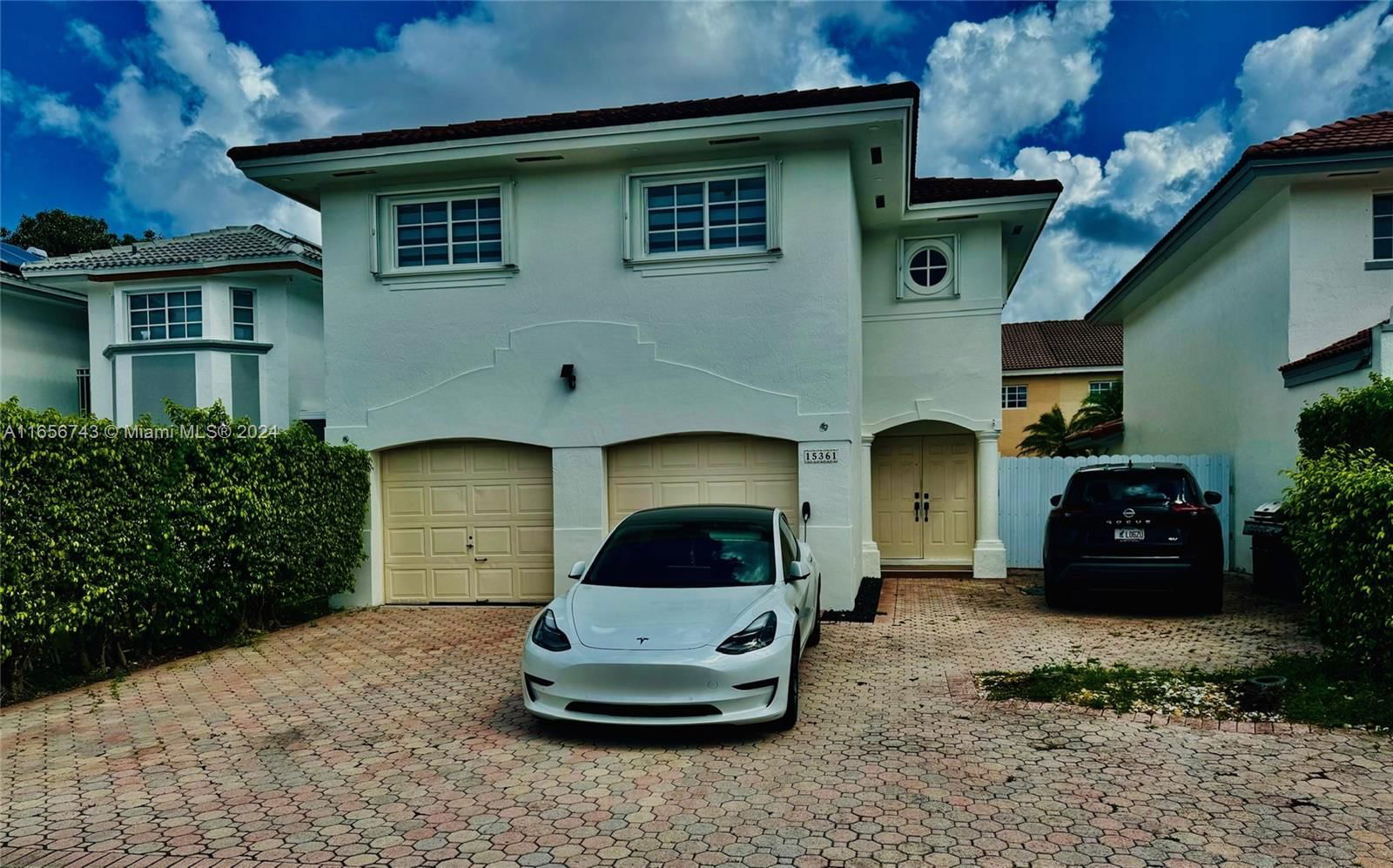 Real estate property located at 15361 39th Ln, Miami-Dade, CARIBE LAKES PHASE I, Miami, FL