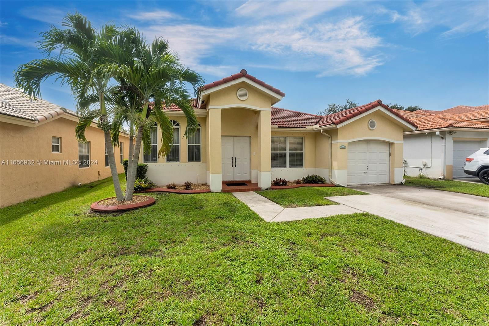 Real estate property located at 14066 Cypress Cove Cir, Broward, WEST PARK-WEST PARCEL, Davie, FL