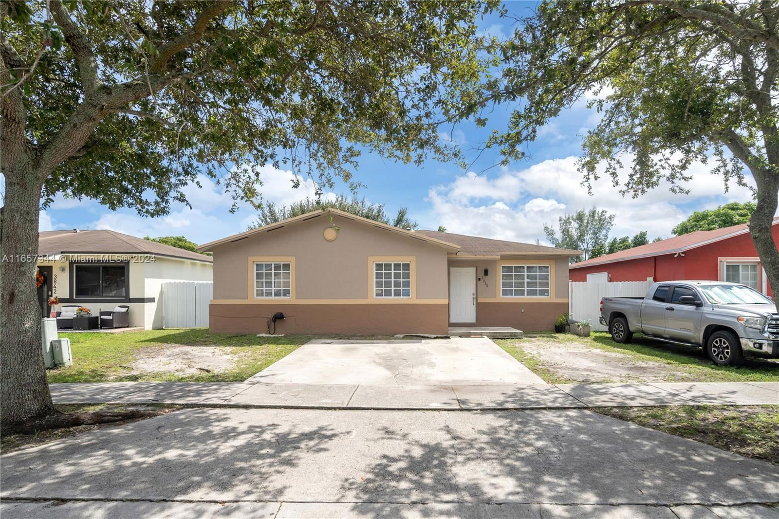 Real estate property located at 3850 202nd St, Miami-Dade, WATERMEN HOMES 1ST ADDN, Miami Gardens, FL