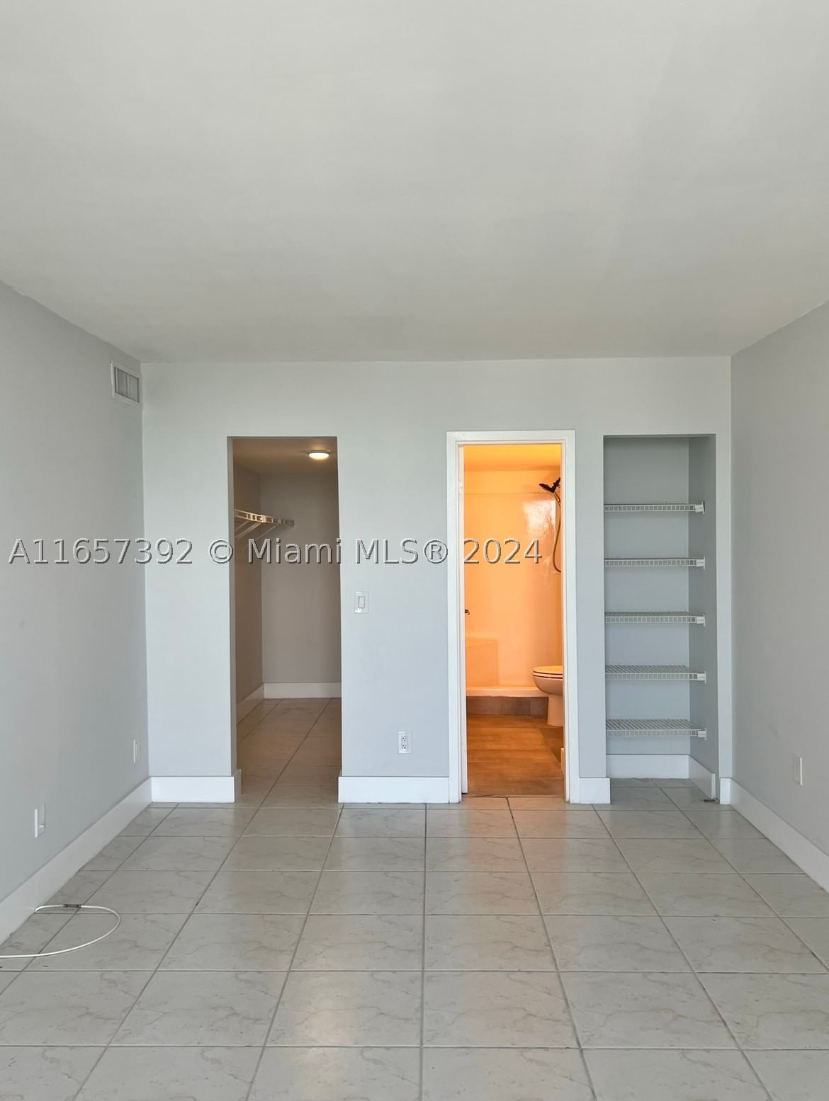Real estate property located at 13499 Biscayne Blvd #1405, Miami-dade, Sailboat Cay Condo, North Miami, FL