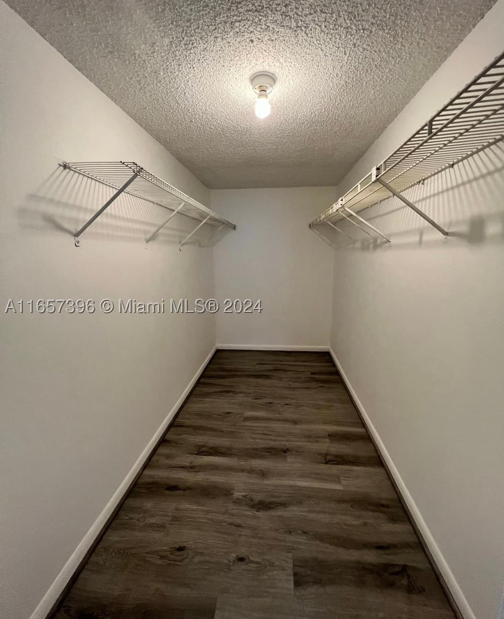 Real estate property located at 13499 Biscayne Blvd #1205, Miami-dade, Sailboat Cay Condo, North Miami, FL