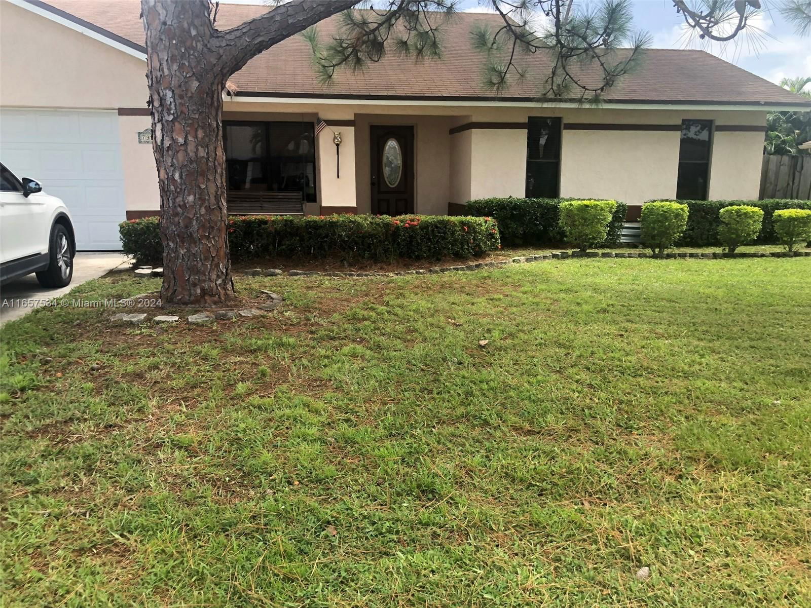 Real estate property located at 7394 Hazelwood Cir, Palm Beach, WOODLAND CREEK III, Lake Worth, FL