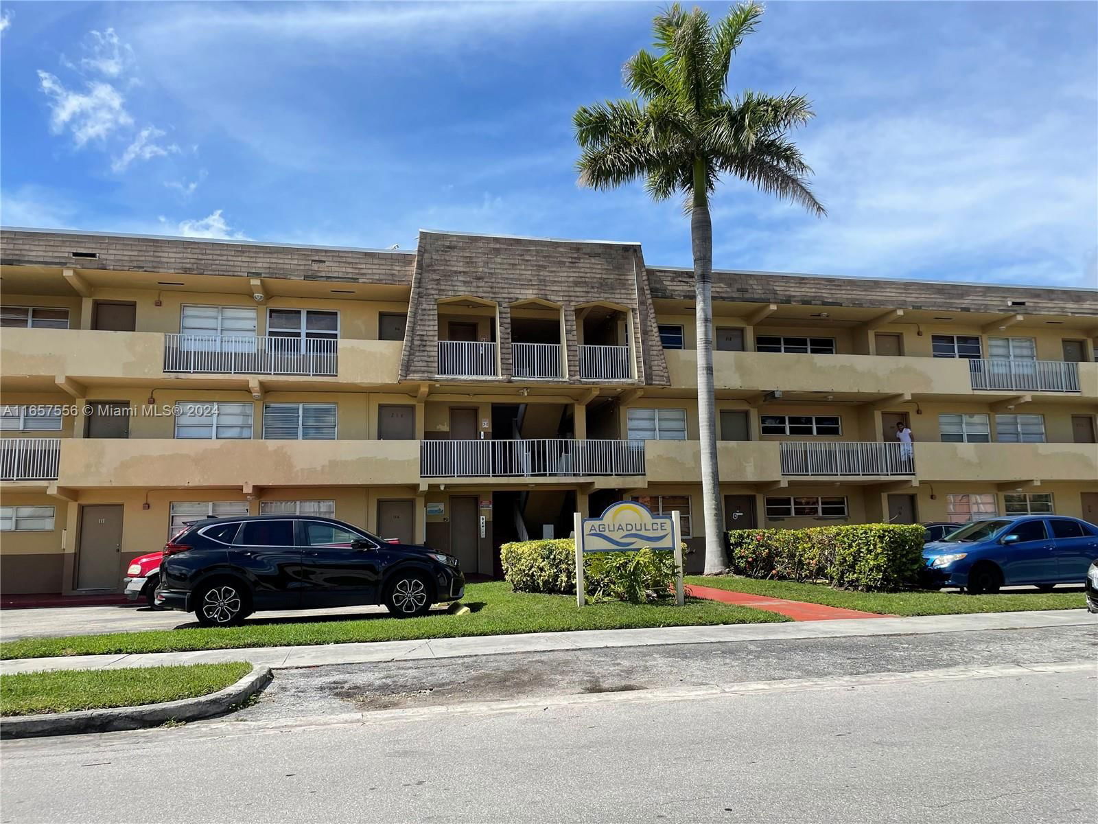 Real estate property located at 11005 1st St #305, Miami-Dade, AGUA DULCE CONDO, Sweetwater, FL