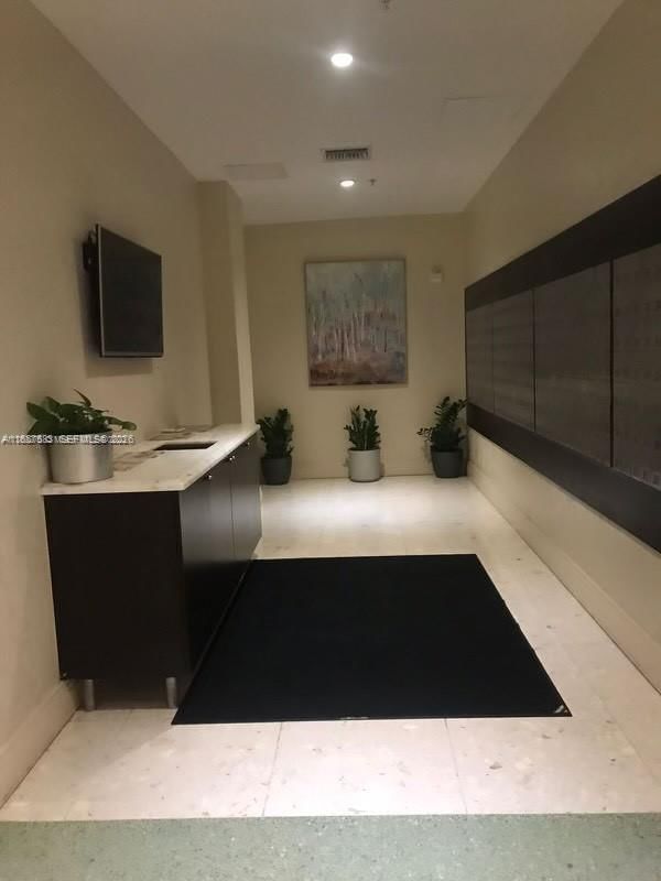 Real estate property located at 3801 Ocean Dr #12M, Broward, Tides On Hollywood Beach, Hollywood, FL