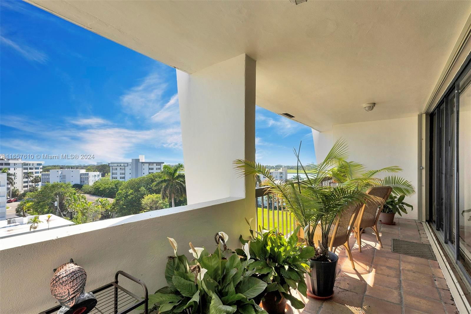 Real estate property located at 9300 Bay Harbor Ter #7C, Miami-Dade, 9300 Harbor Terrace Condo, Bay Harbor Islands, FL