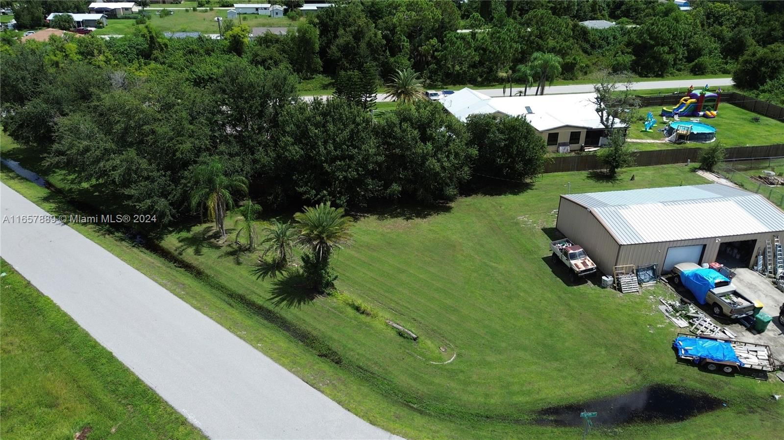 Real estate property located at 11304 8th Ave, Other, S P G HEIGHTS 1ST ADD, Other City - In The State Of Florida, FL