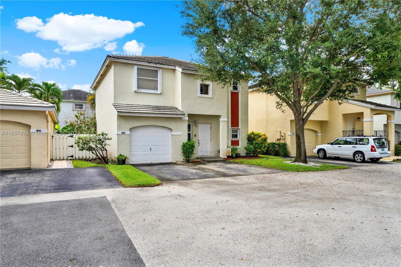 Real estate property located at 874 99th Ave, Broward, JACARANDA PARCEL 216, Plantation, FL