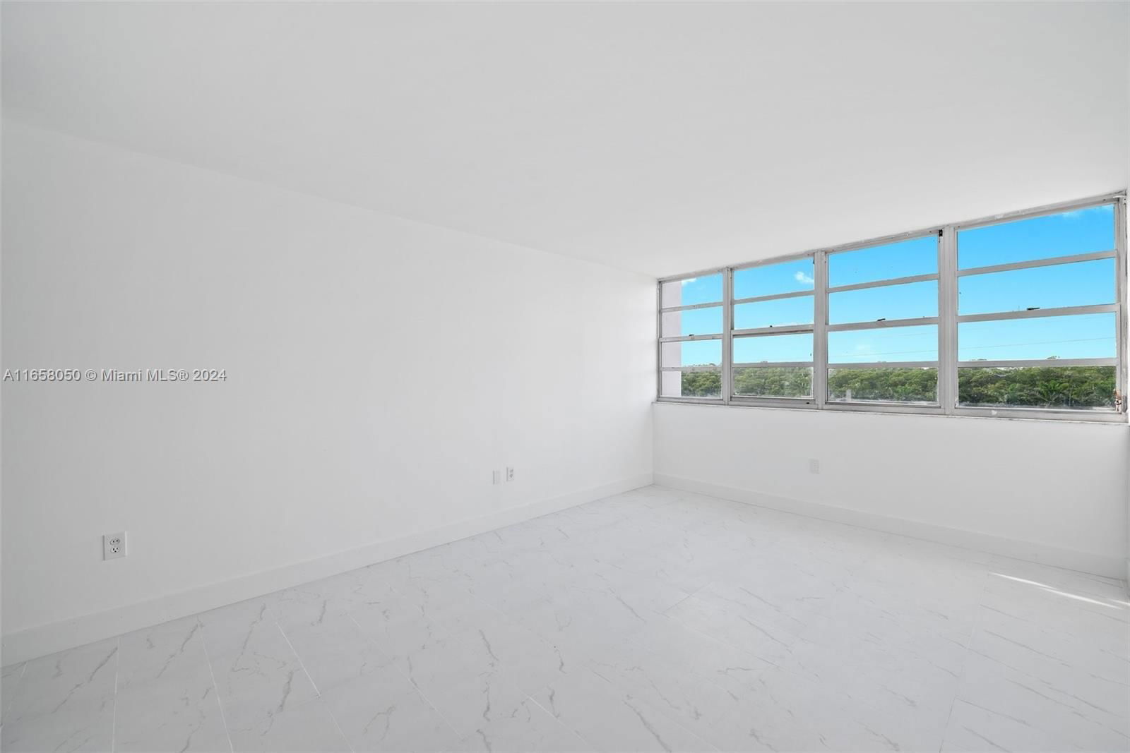 Real estate property located at 2841 163rd St #602, Miami-dade, Stratford House Condo, North Miami Beach, FL