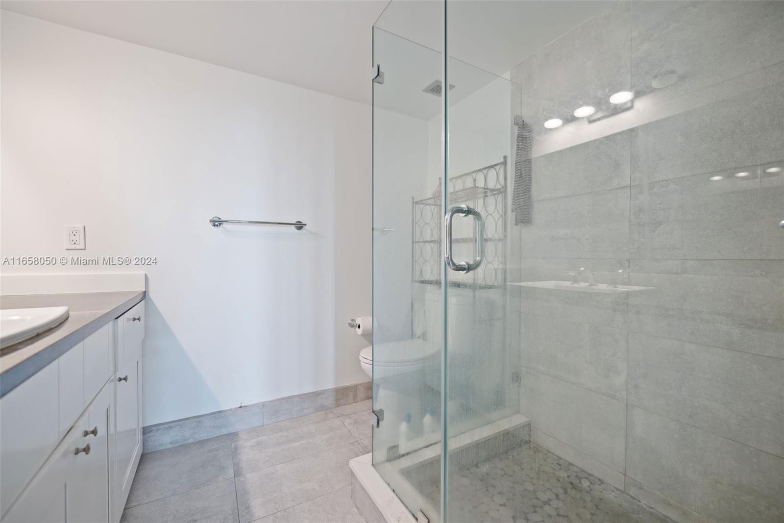 Real estate property located at 2841 163rd St #602, Miami-dade, Stratford House Condo, North Miami Beach, FL