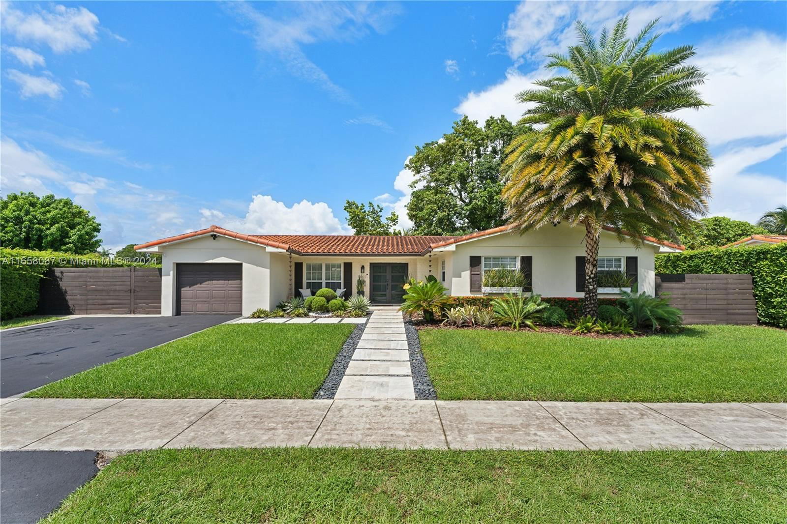 Real estate property located at 14091 79th St, Miami-Dade, KENDALE LAKES SEC TWO, Miami, FL