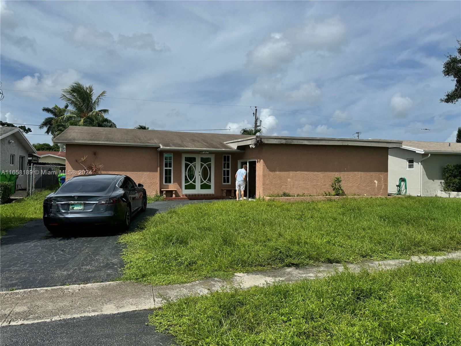 Real estate property located at 11821 30th Pl, Broward, SUNRISE GOLF VILLAGE SEC, Sunrise, FL