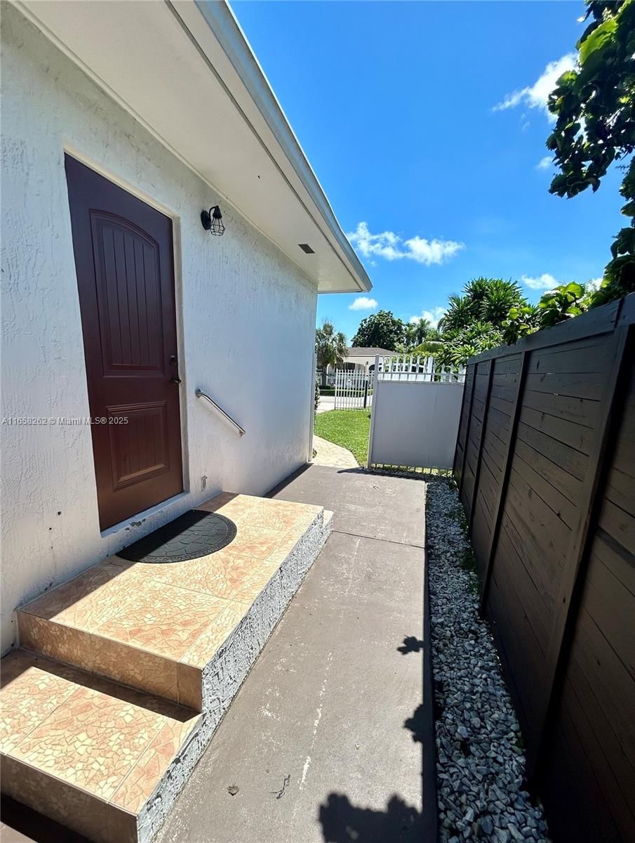 Real estate property located at 7601 16th Ter, Miami-dade, Harwood Village, Miami, FL