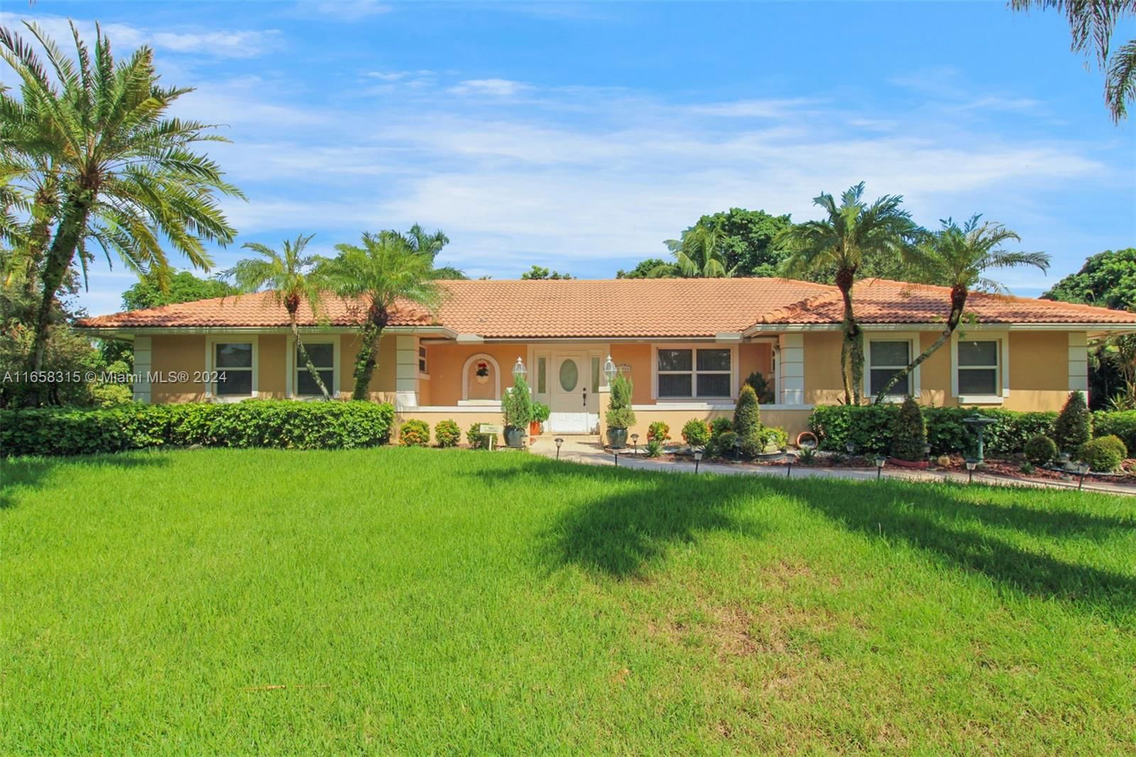 Real estate property located at 11700 14th St, Broward, GROFF PLAT, Plantation, FL