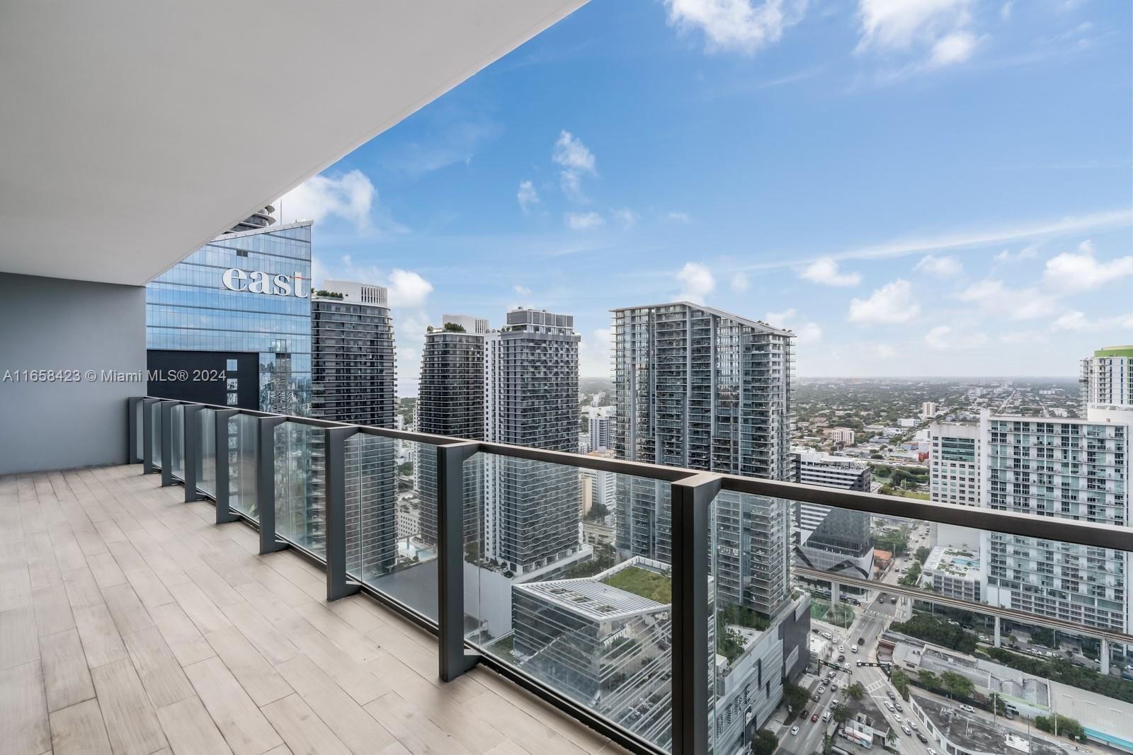 Real estate property located at 68 6th St #3706, Miami-Dade, REACH CONDO, Miami, FL