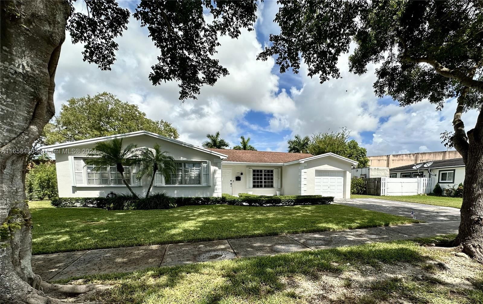 Real estate property located at 10970 107th Ave, Miami-Dade, KENDALE SOUTH SEC 3 PART, Miami, FL