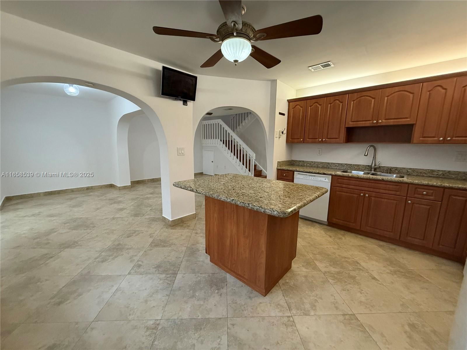 Real estate property located at 14267 97th Ter, Miami-dade, La Jolla West, Miami, FL