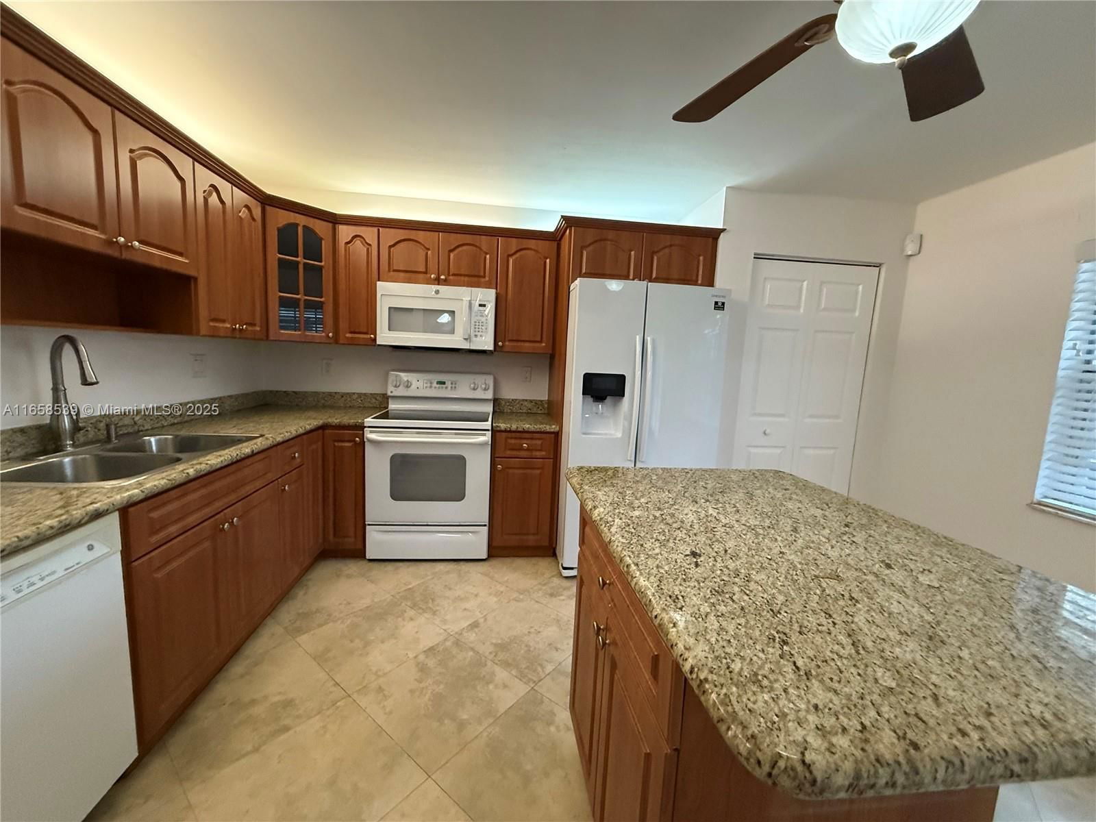 Real estate property located at 14267 97th Ter, Miami-dade, La Jolla West, Miami, FL