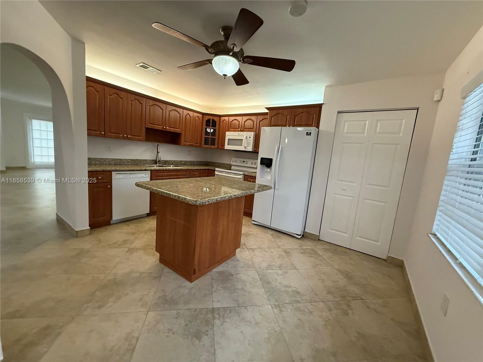Real estate property located at 14267 97th Ter, Miami-dade, La Jolla West, Miami, FL