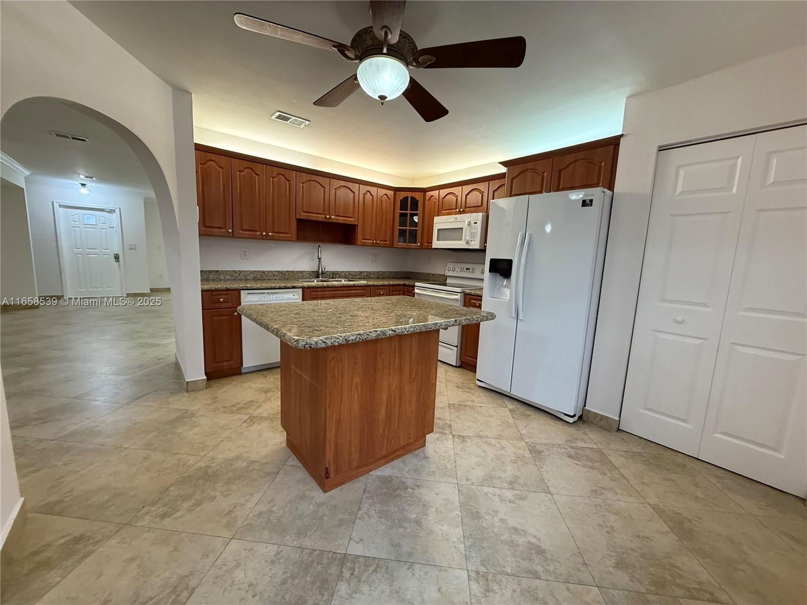 Real estate property located at 14267 97th Ter, Miami-dade, La Jolla West, Miami, FL