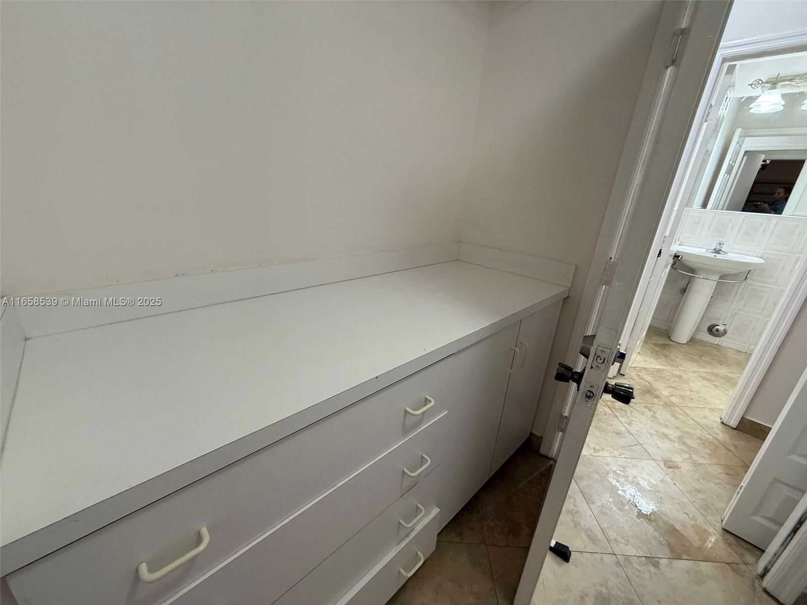 Real estate property located at 14267 97th Ter, Miami-dade, La Jolla West, Miami, FL