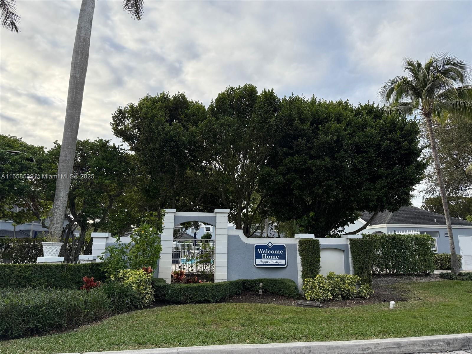 Real estate property located at 14267 97th Ter, Miami-dade, La Jolla West, Miami, FL