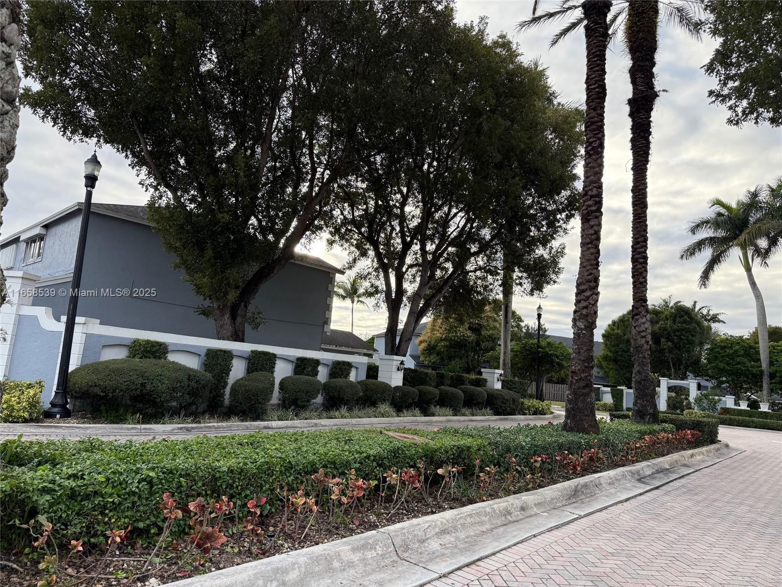 Real estate property located at 14267 97th Ter, Miami-dade, La Jolla West, Miami, FL
