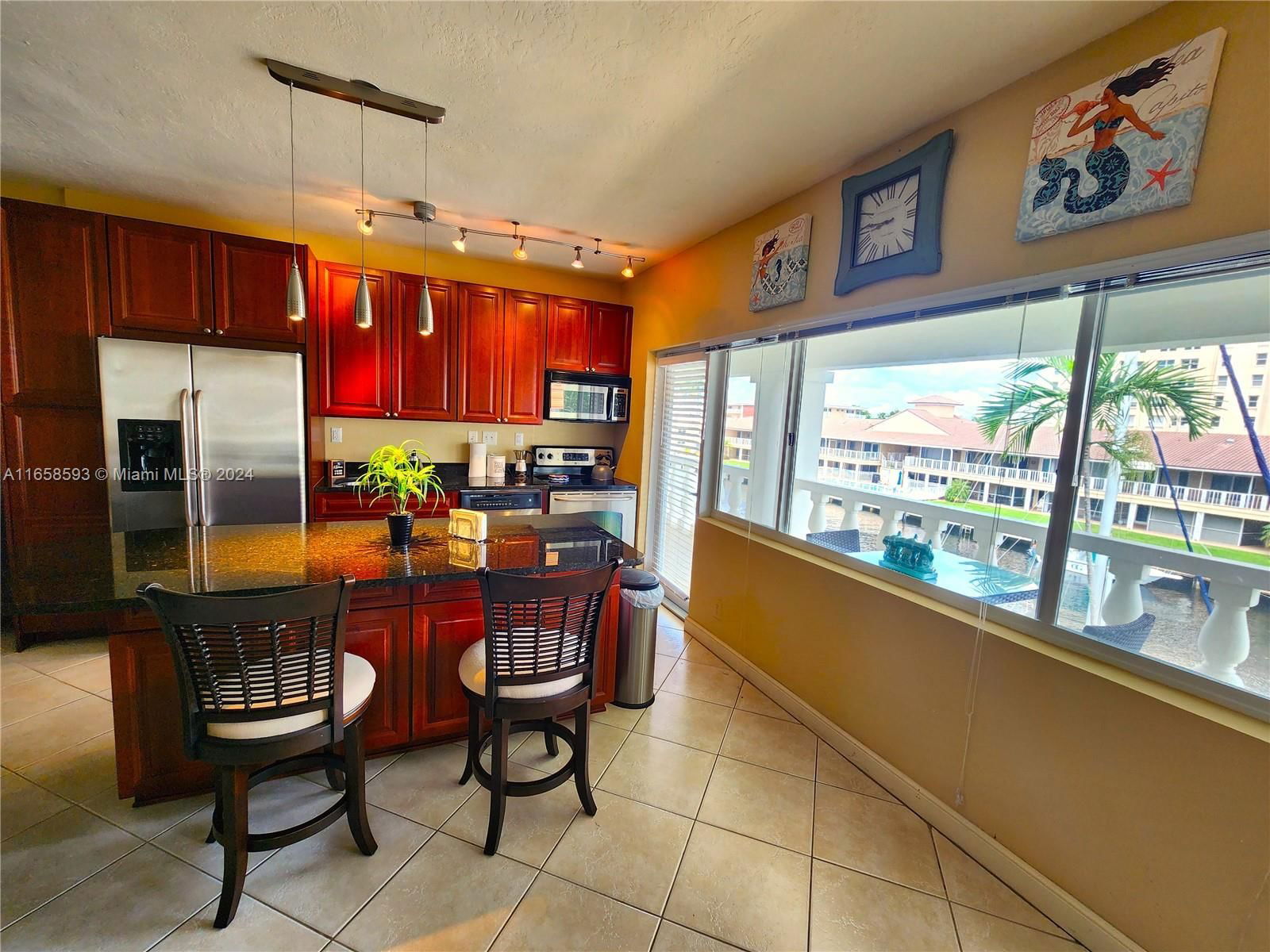 Real estate property located at 2881 32nd #320, Broward, WATERSIDE ON THE INTRACOA, Fort Lauderdale, FL