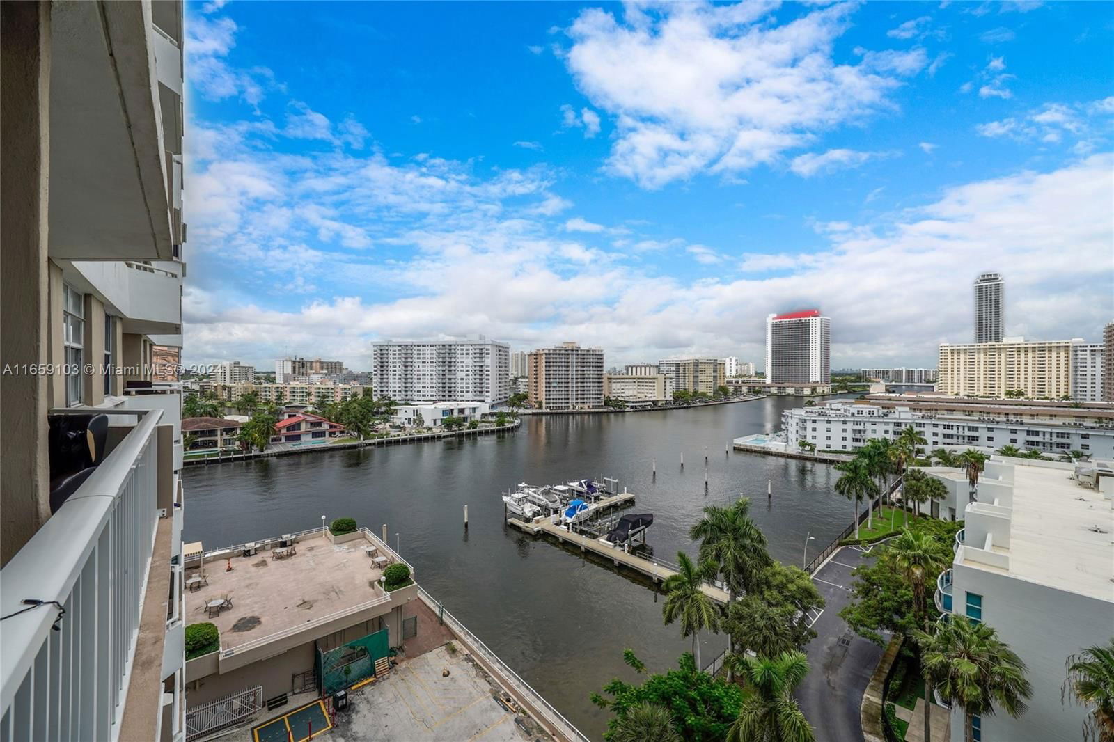 Real estate property located at 1965 Ocean Dr #8L, Broward, HEMISPHERES CONDO, Hallandale Beach, FL