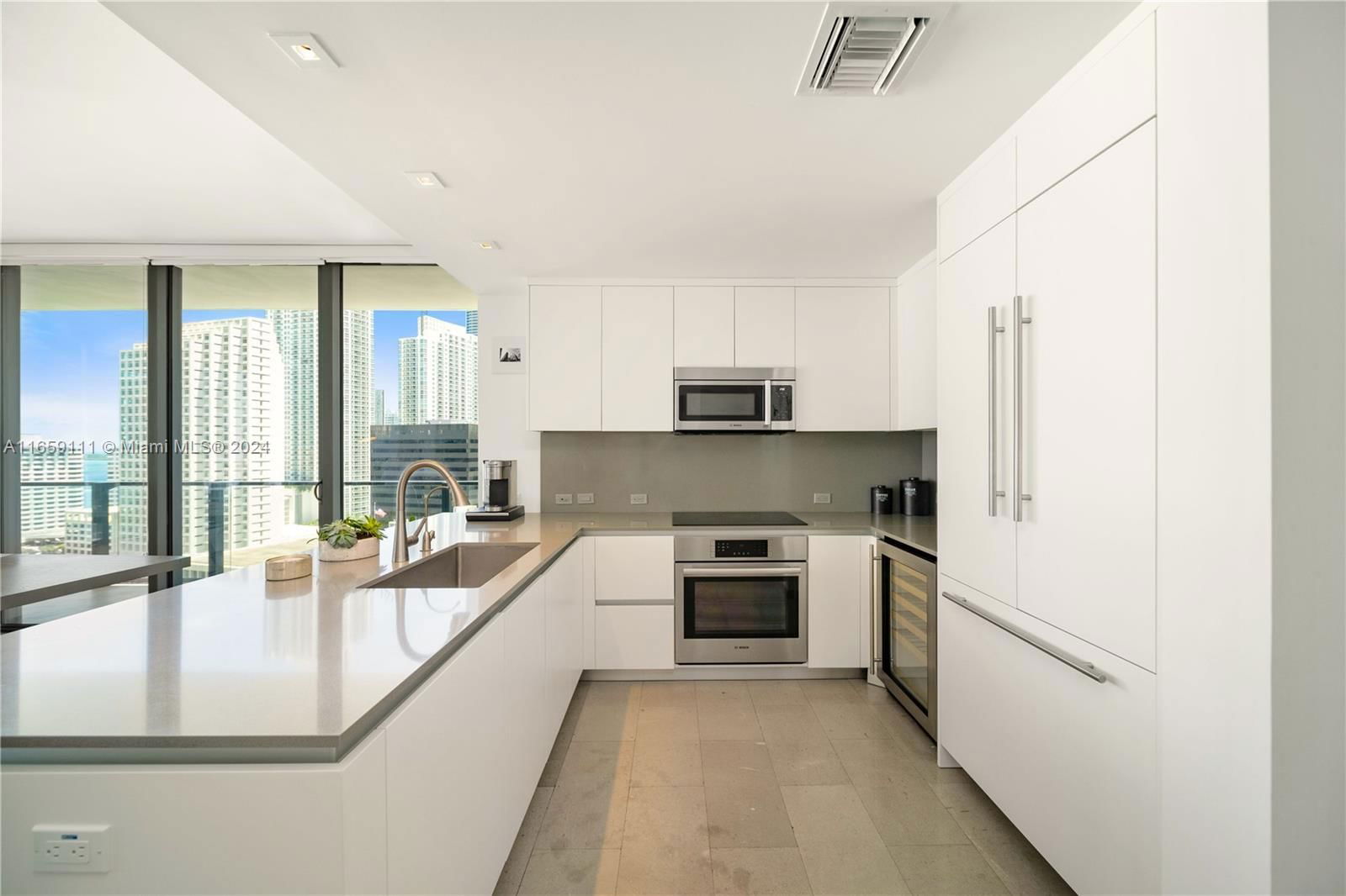 Real estate property located at 68 6th St #1201, Miami-Dade, REACH CONDO, Miami, FL