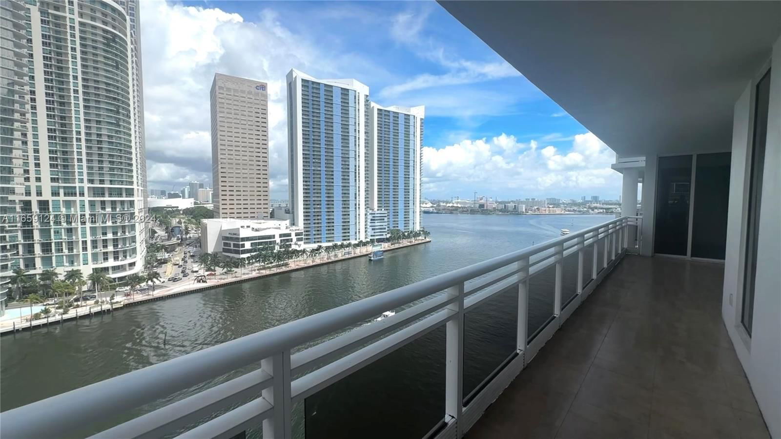 Real estate property located at 901 Brickell Key Blvd #1505, Miami-Dade, CARBONELL CONDO, Miami, FL