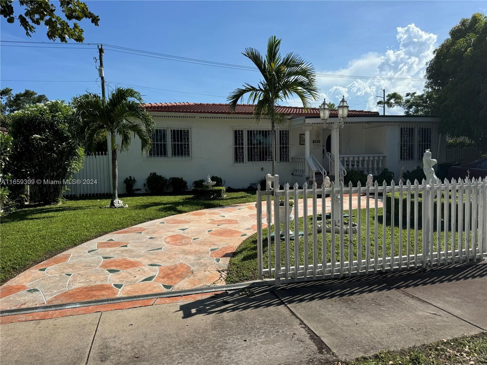 Real estate property located at 6110 13th Ter, Miami-Dade, CORAL HGTS REV, West Miami, FL