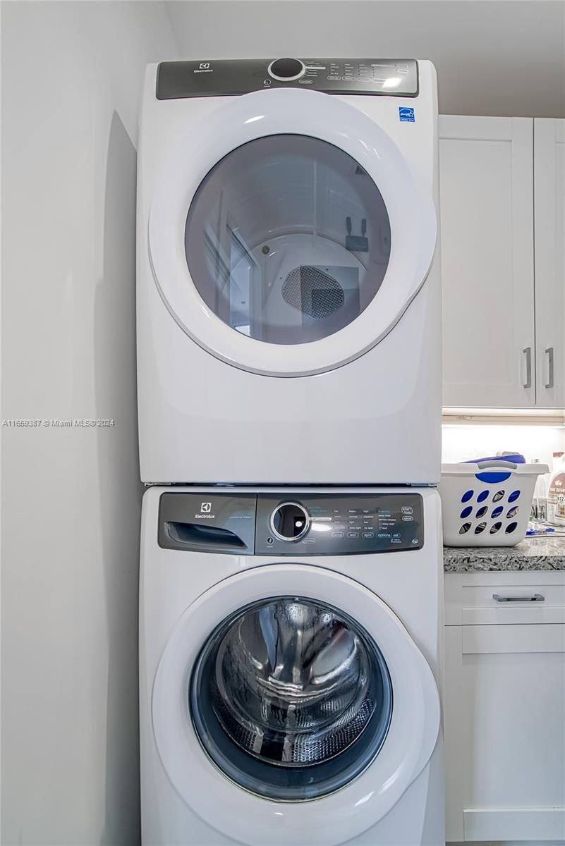 Real estate property located at , Broward, Seaside Village West Cond, Hollywood, FL