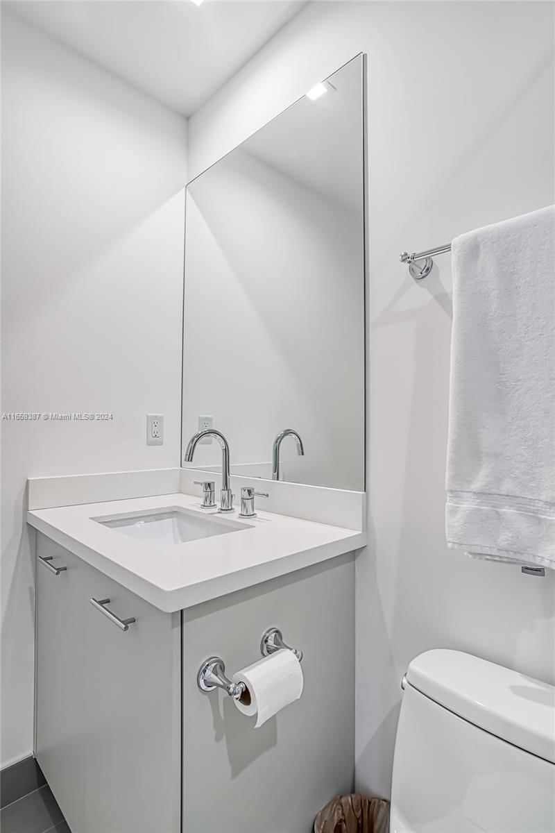 Real estate property located at , Broward, Seaside Village West Cond, Hollywood, FL