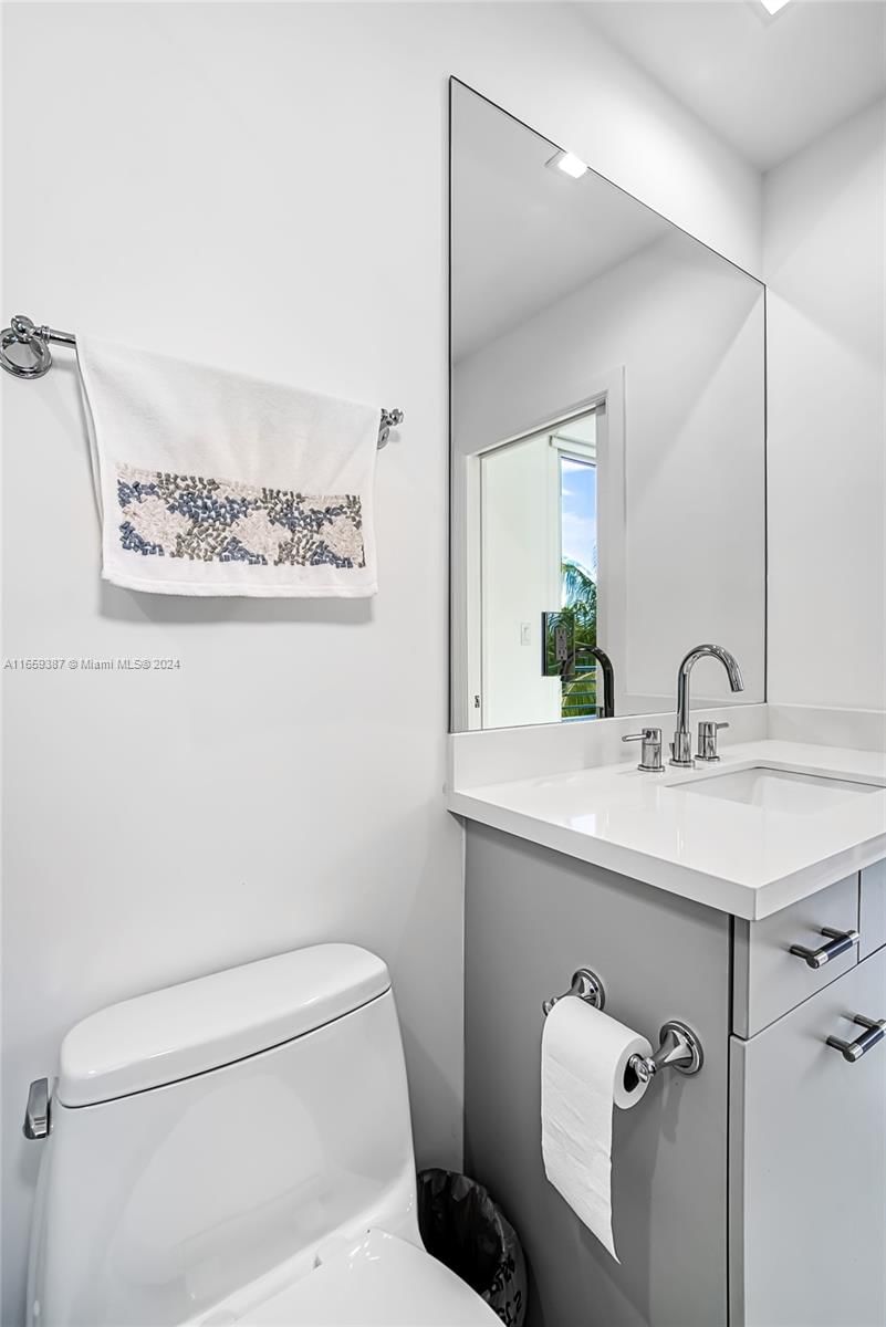 Real estate property located at , Broward, Seaside Village West Cond, Hollywood, FL