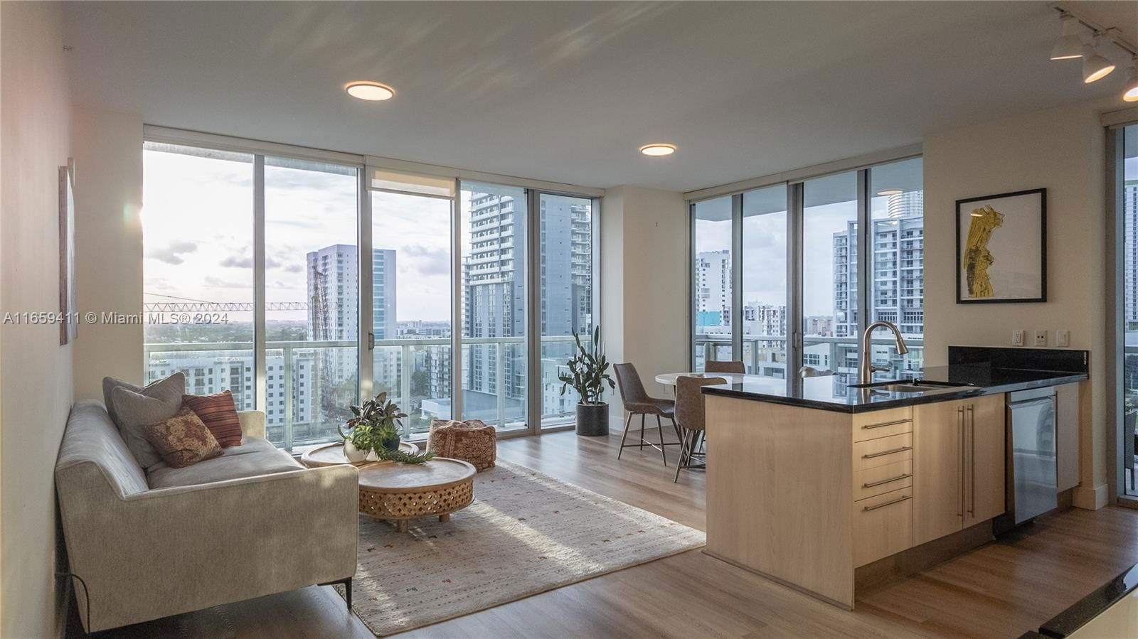 Real estate property located at 79 12th St #1712-S, Miami-Dade, THE AXIS ON BRICKELL COND, Miami, FL