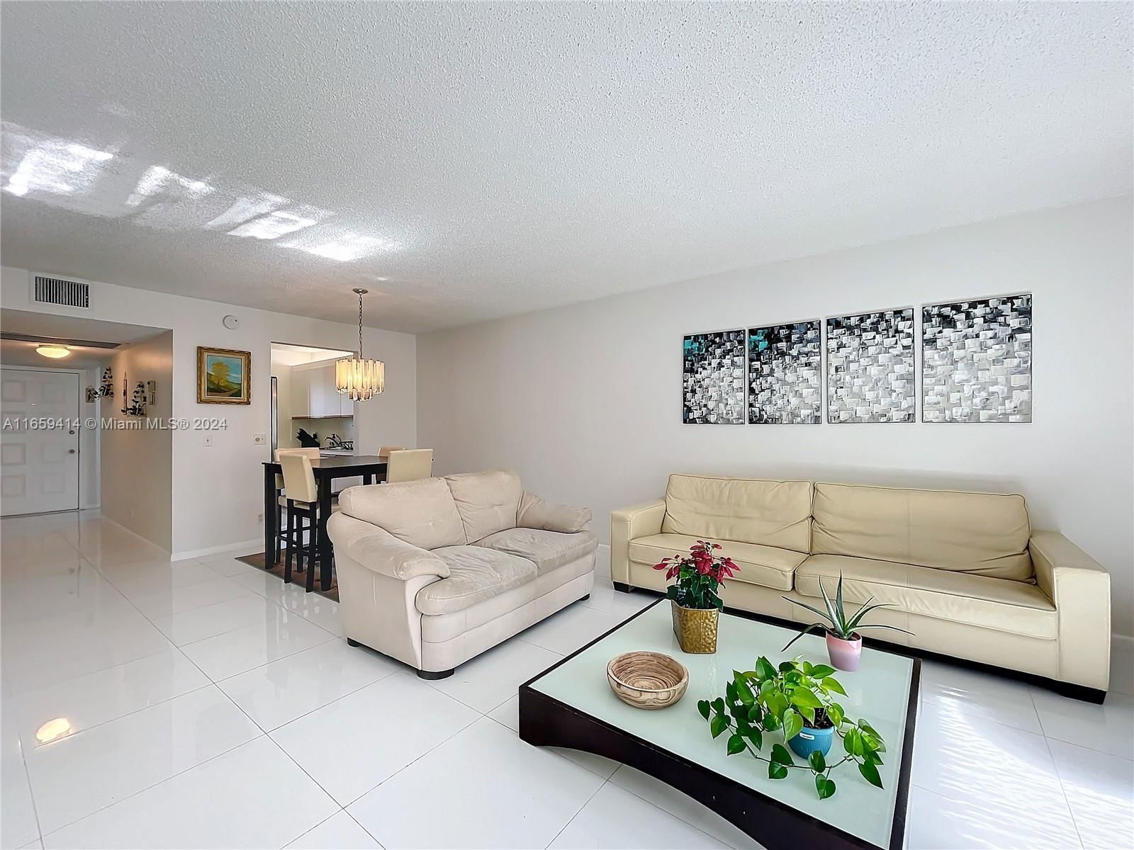 Real estate property located at 1251 125th Ave #402T, Broward, CAMBRIDGE AT CENTURY VILL, Pembroke Pines, FL