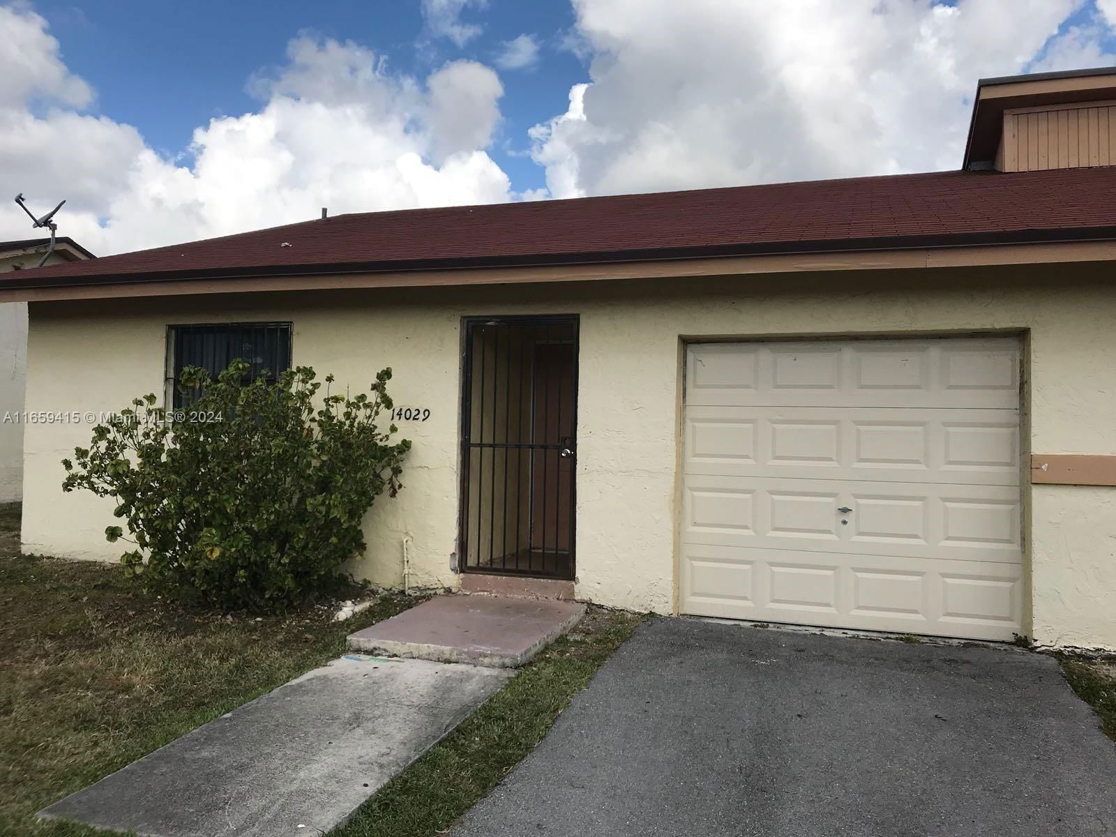 Real estate property located at 14029 282nd St ., Miami-Dade, WATERSIDE TOWNHOMES SEC 3, Homestead, FL