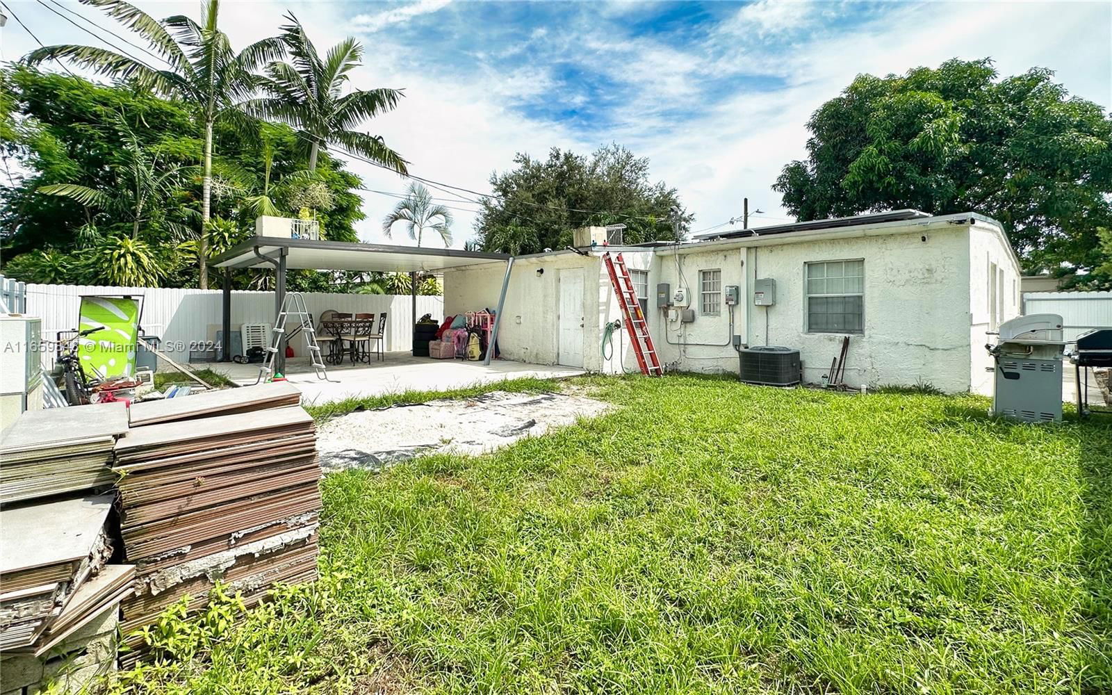 Real estate property located at 14240 22nd Ct, Miami-dade, Magnolia Gardens Consolid, Miami Gardens, FL