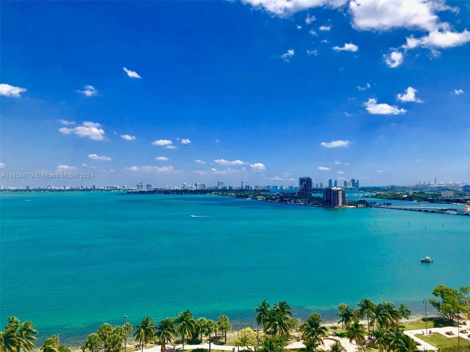 Real estate property located at 1800 BAYSHORE DR #1605, Miami-Dade, 1800 CLUB CONDO, Miami, FL